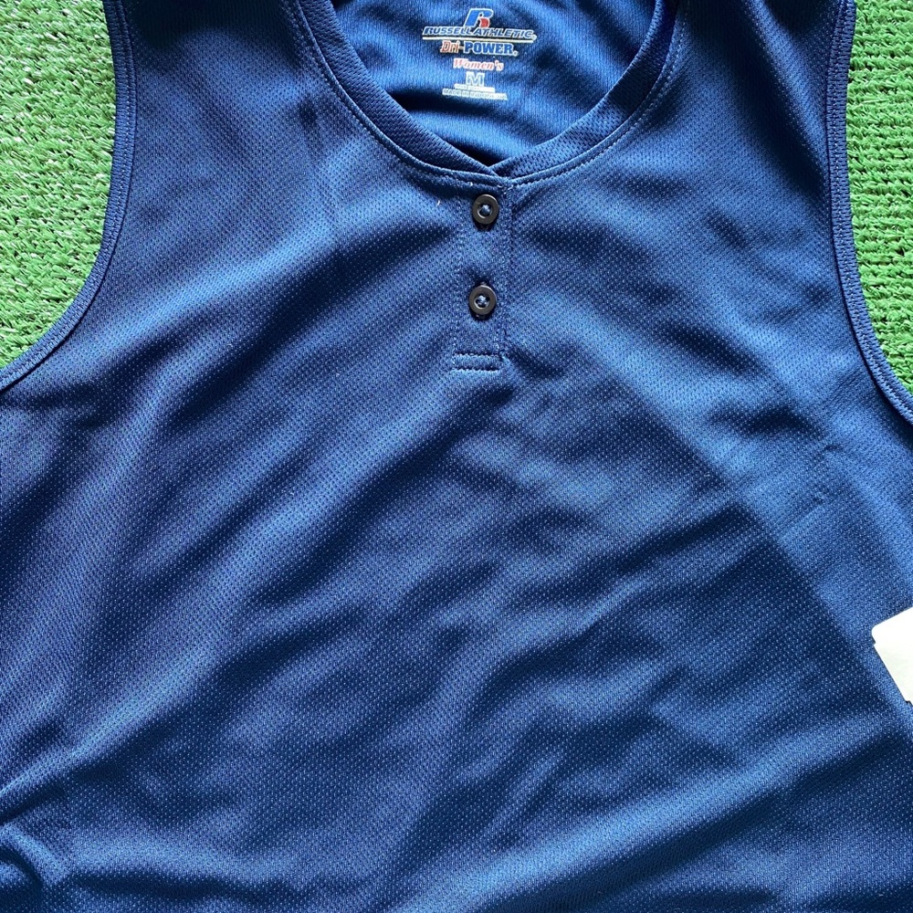 Russell Women 2-Button Sleeveless Cooling Wicking Sports Top M